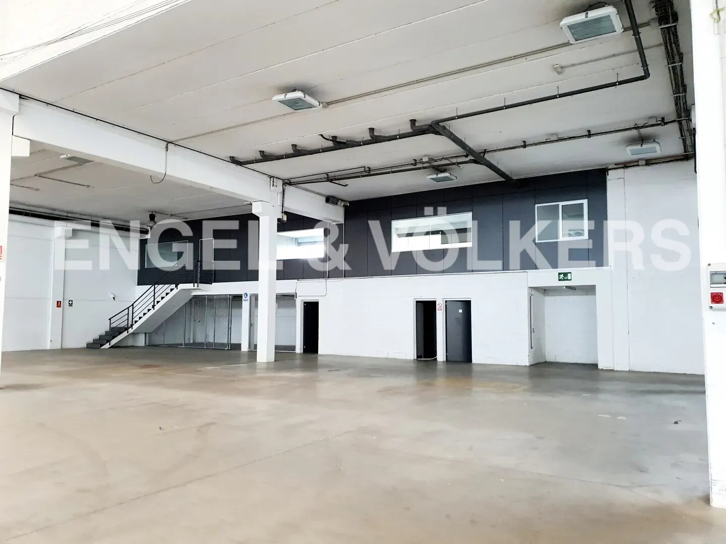 Industrial in Llinars del Vallès, Barcelona for lease Interior Photo- Image 1 of 15