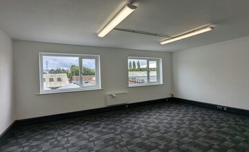 207-209 Torrington Ave, Coventry for lease Interior Photo- Image 2 of 8