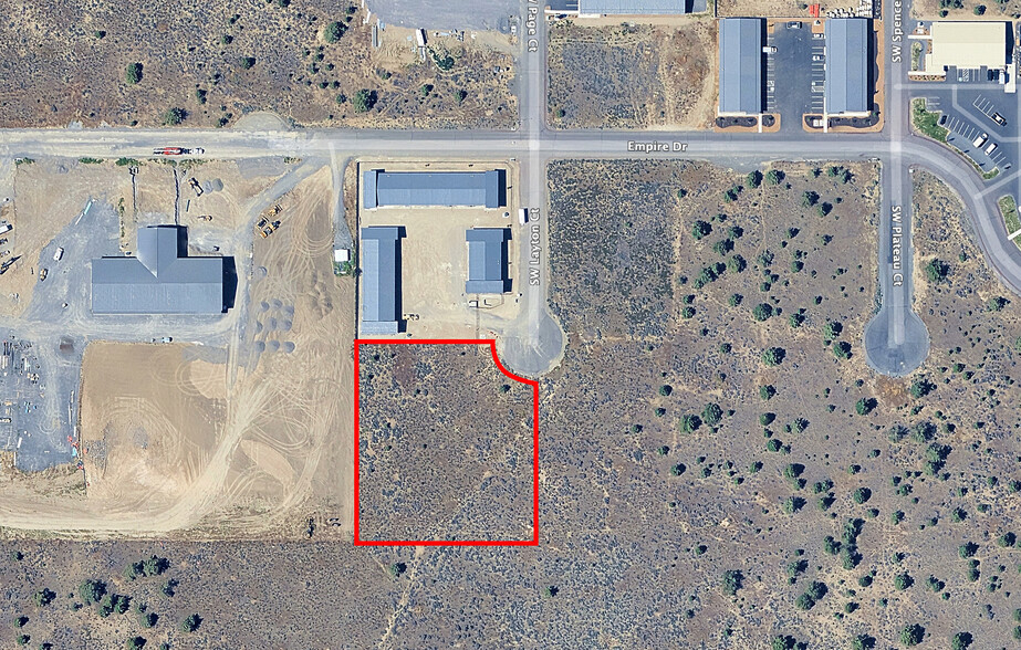 SWC Layton Ct, Prineville, OR for lease - Building Photo - Image 1 of 1