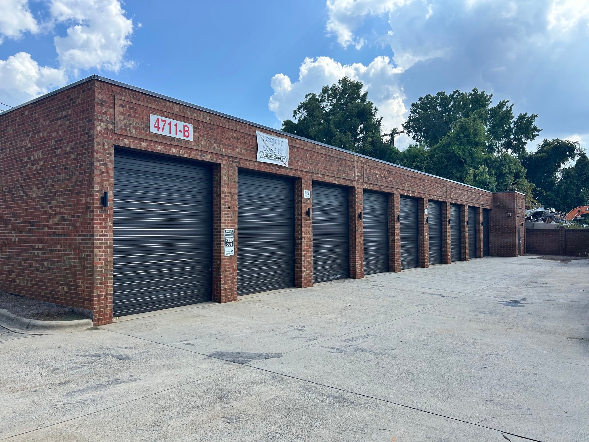 4711 Nations Crossing Rd, Charlotte, NC for lease Building Photo- Image 1 of 11