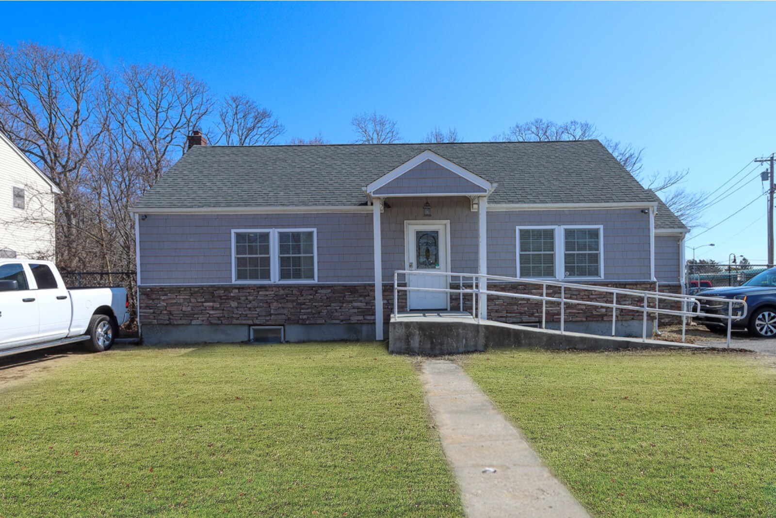 245 Carroll Ave, Ronkonkoma, NY for sale Building Photo- Image 1 of 1