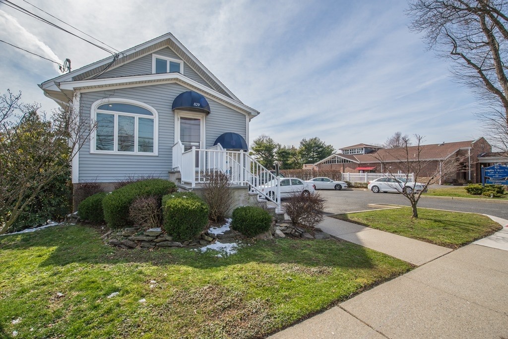 829 Allwood Rd, Clifton, NJ 07012