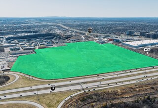Rue De Lierre, Laval, QC - Aerial map view