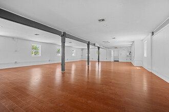 304 SW Broadway St, Ocala, FL for lease Interior Photo- Image 1 of 10