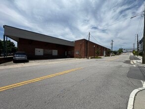 520 Maple St, Gainesville, GA for lease Building Photo- Image 1 of 11