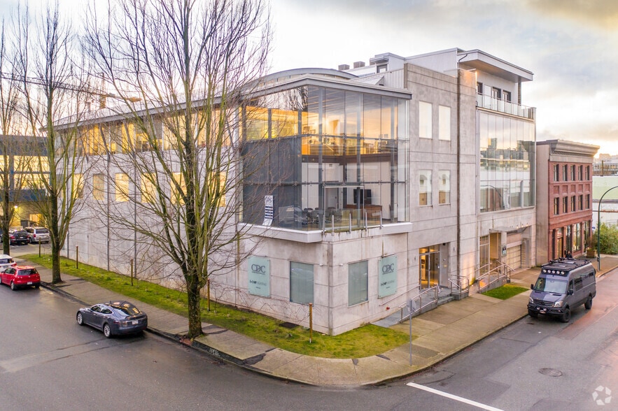 16-18 W 4th Ave, Vancouver, BC for sale - Primary Photo - Image 1 of 1
