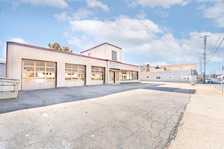 4913 Grand Ave, Pittsburgh, PA for sale - Building Photo - Image 3 of 22