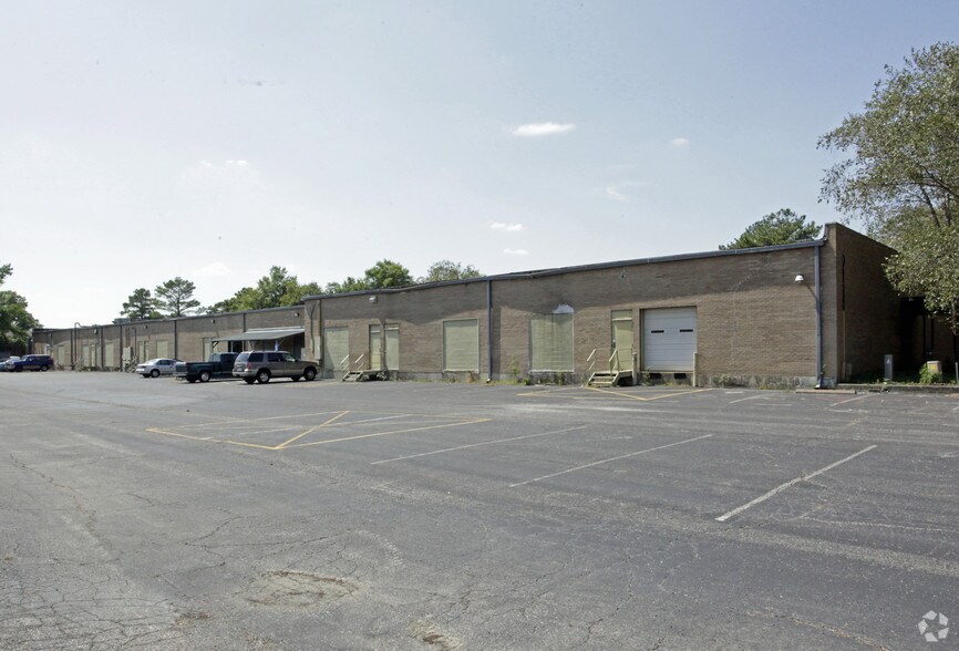 3035 Directors Row, Memphis, TN for lease - Building Photo - Image 2 of 23