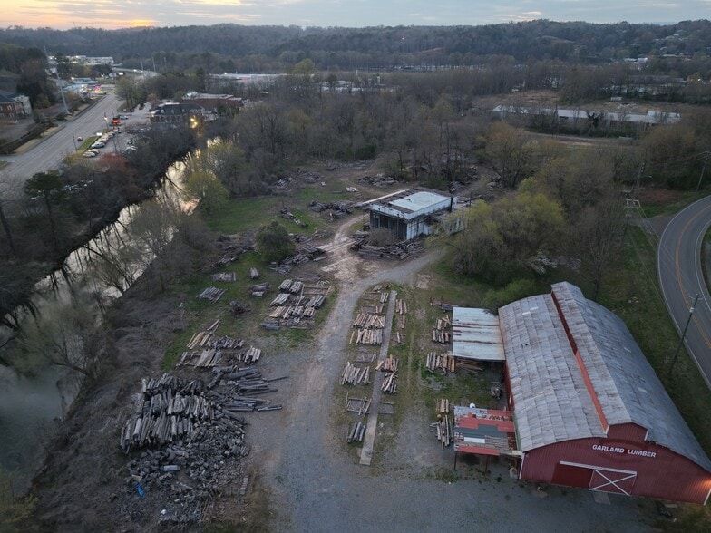 400 River St, Ellijay, GA for sale - Primary Photo - Image 1 of 7