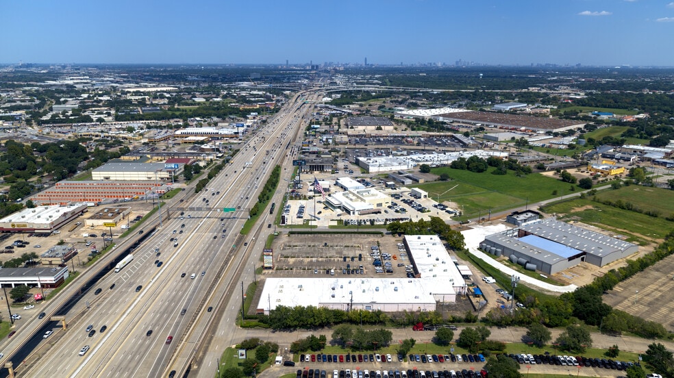 11925 Southwest Fwy, Stafford, TX for lease - Aerial - Image 3 of 30
