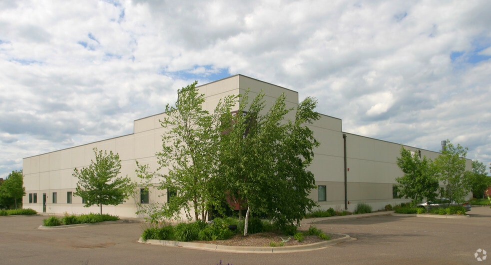 731 Lund Blvd, Anoka, MN for sale - Building Photo - Image 1 of 3