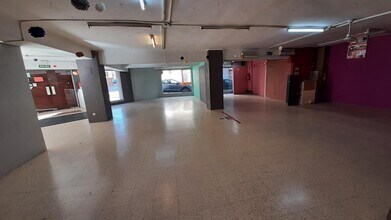 Retail in Igualada, Barcelona for lease Interior Photo- Image 2 of 5