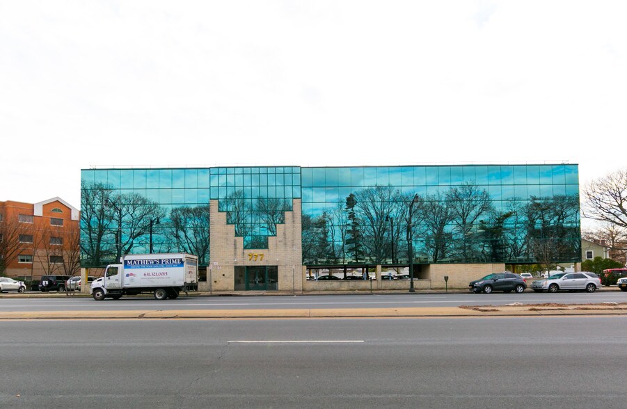 777 Sunrise Hwy, Lynbrook, NY 11563 Office/Medical for Lease