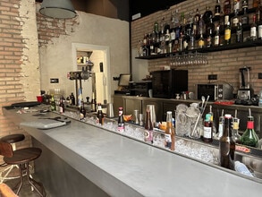 Retail in Madrid, Madrid for lease Building Photo- Image 1 of 5