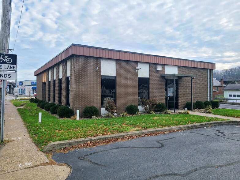 5151 Maccorkle Ave SW, South Charleston, WV for sale - Building Photo - Image 1 of 1