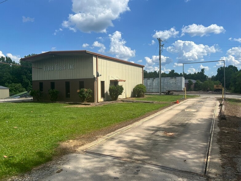755 Armory Rd, Jefferson, SC for lease - Primary Photo - Image 1 of 1