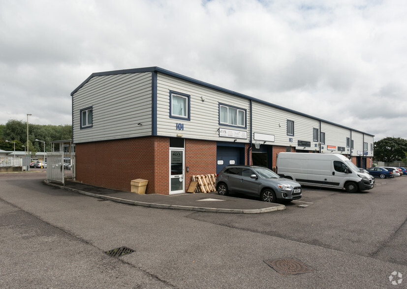 Rivermead Dr, Swindon for lease - Building Photo - Image 2 of 4