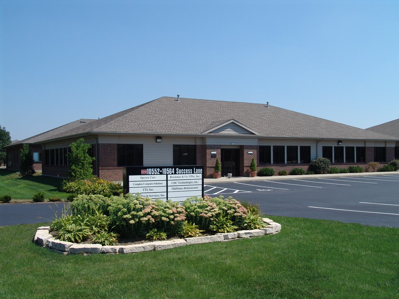 10554 Success Ln, Dayton, OH for lease Primary Photo- Image 1 of 14