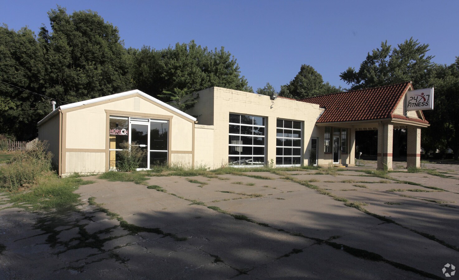 951 N Chestnut St, Wahoo, NE 68066