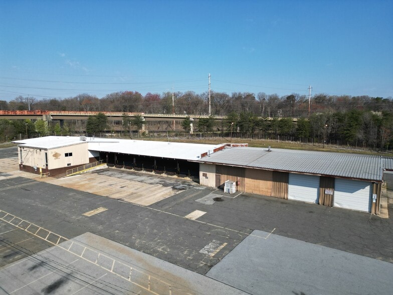2400 Beaver Rd, Landover, MD for lease - Building Photo - Image 1 of 4