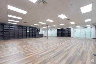 1603-1615 Dundas St E, Whitby, ON for lease Interior Photo- Image 1 of 4