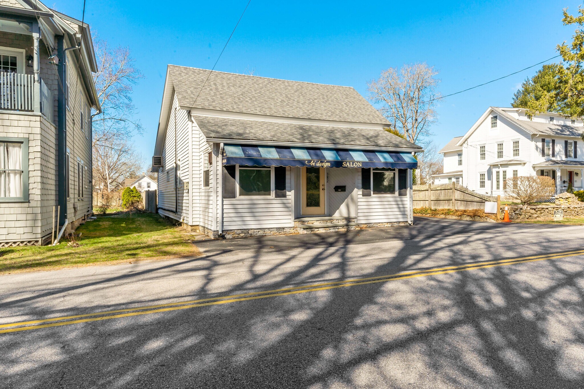 382 Woodruff Ave, South Kingstown, RI for sale Primary Photo- Image 1 of 1