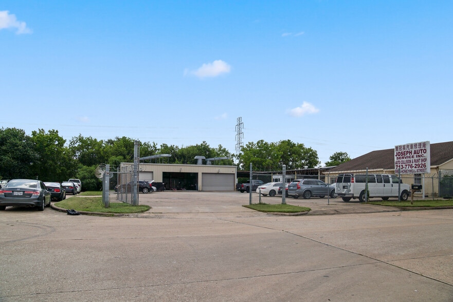 9903 Honeywell St, Houston, TX for sale - Building Photo - Image 3 of 18