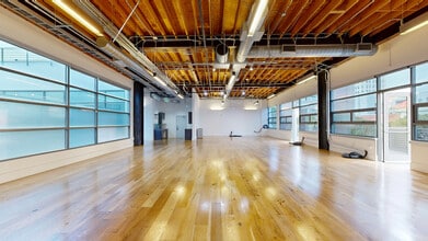 1424 2nd St, Santa Monica, CA for lease Matterport 3D Scan- Image 1 of 7