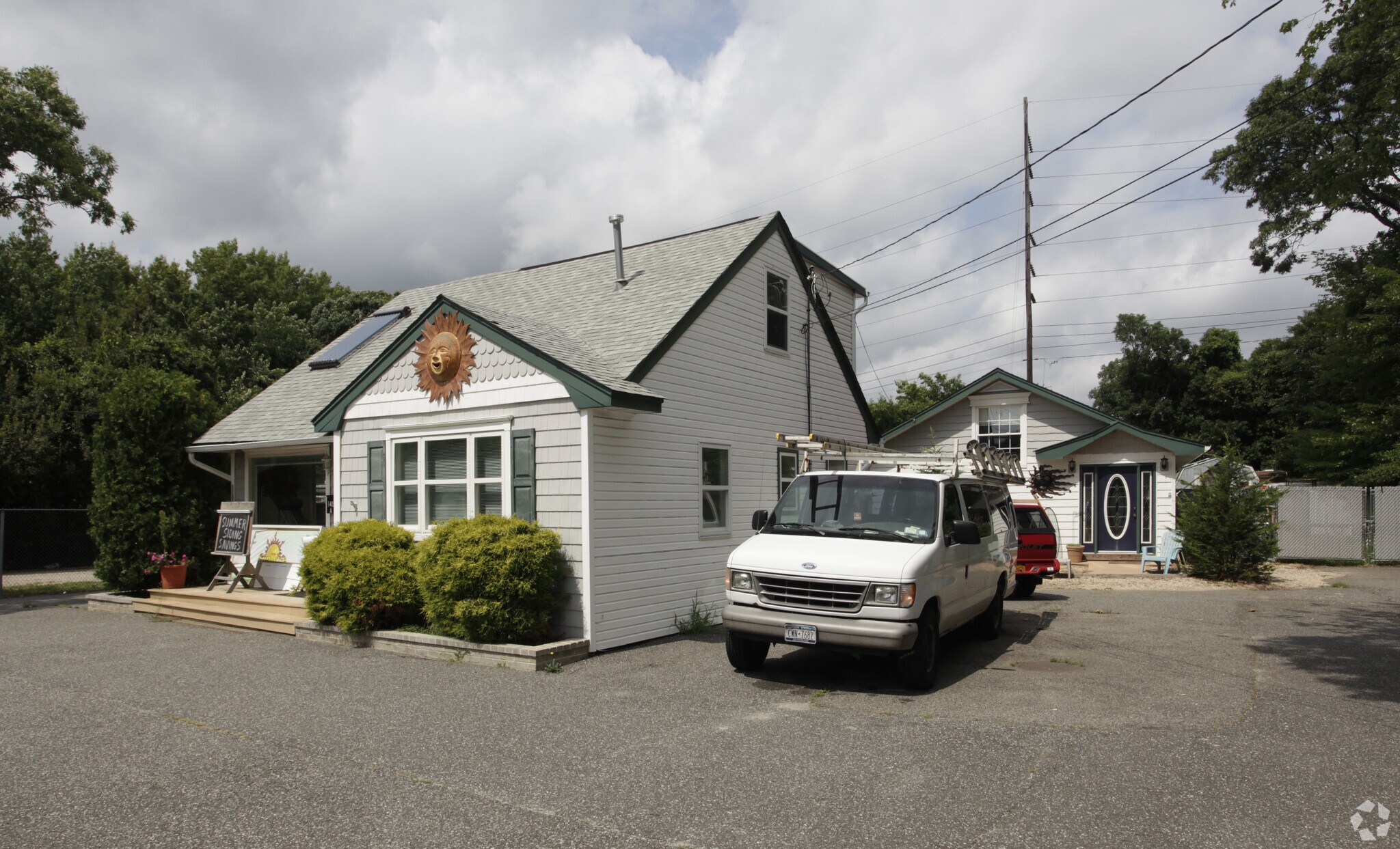 1405 Montauk Hwy, Oakdale, NY for sale Primary Photo- Image 1 of 1