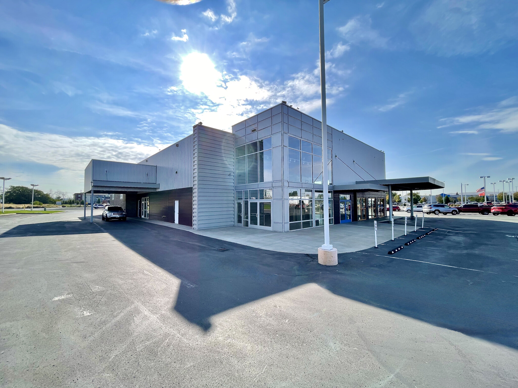 1702 E Yakima Ave, Yakima, WA for sale Building Photo- Image 1 of 1