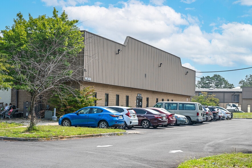 1875 Swarthmore Ave, Lakewood, NJ for lease - Building Photo - Image 2 of 10