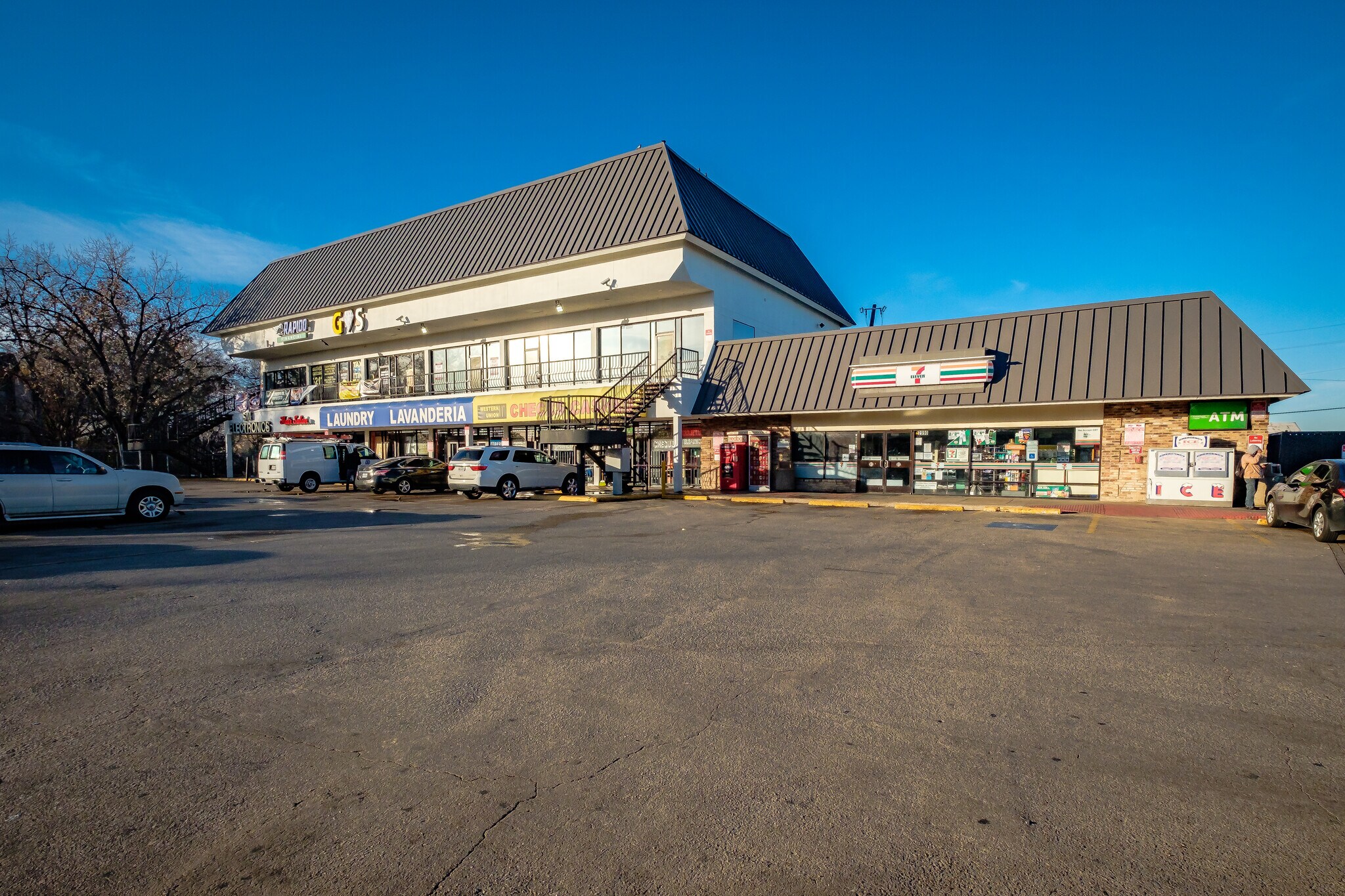 2990 Lombardy Ln, Dallas, TX for sale Building Photo- Image 1 of 1