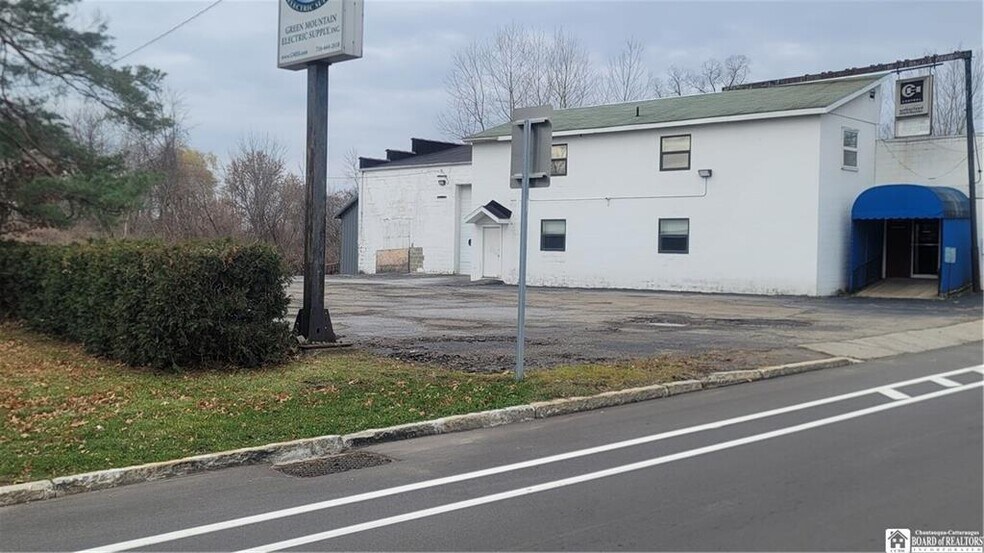 2211 Washington St, Jamestown, NY for sale - Primary Photo - Image 1 of 1