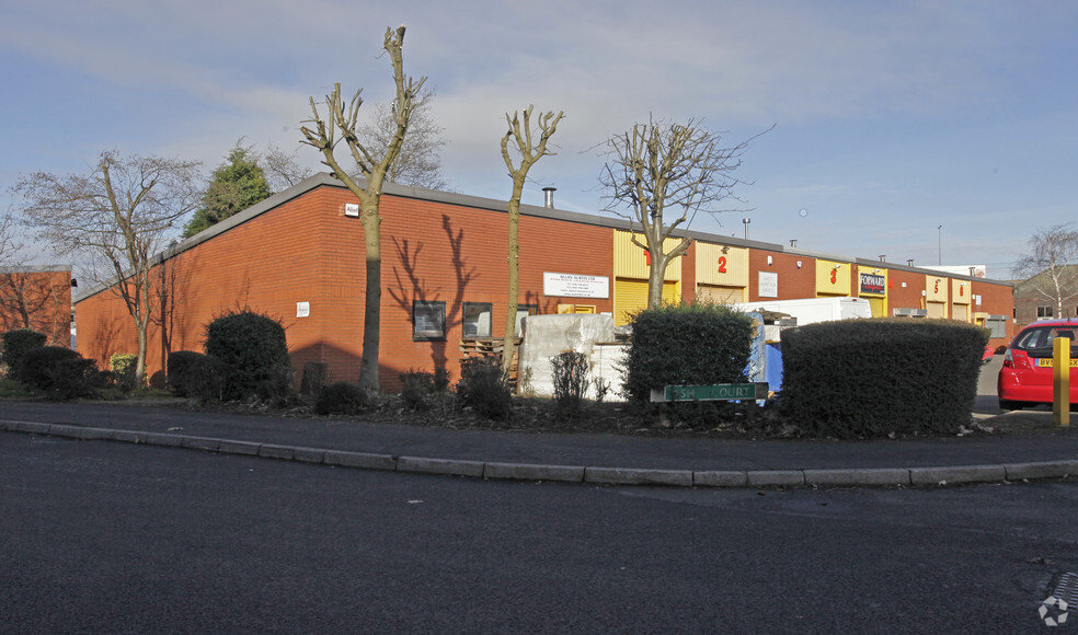 Crystal Dr, Smethwick for lease - Building Photo - Image 2 of 4