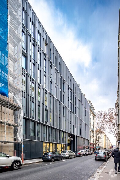 132 Rue Bossuet, Lyon for lease - Building Photo - Image 2 of 24