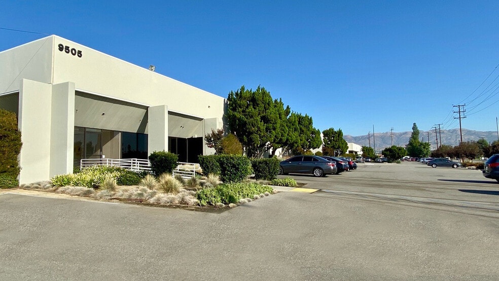 9505-9541 Mason Ave, Chatsworth, CA for lease - Interior Photo - Image 2 of 18