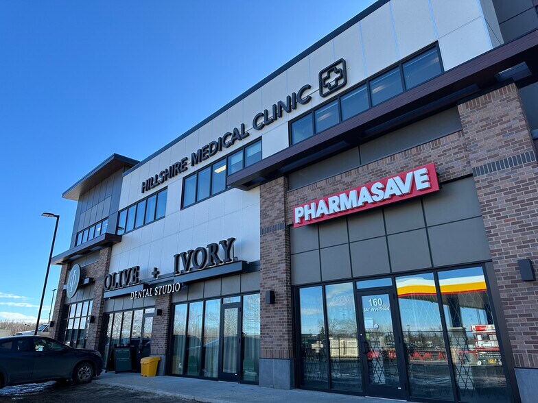 661 Wye Rd, Sherwood Park, AB for lease - Building Photo - Image 2 of 10