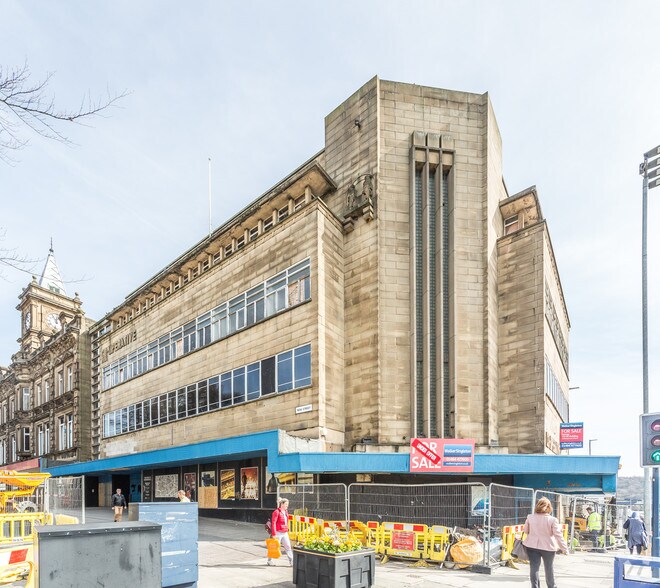 New St, Huddersfield, HD1 2TW