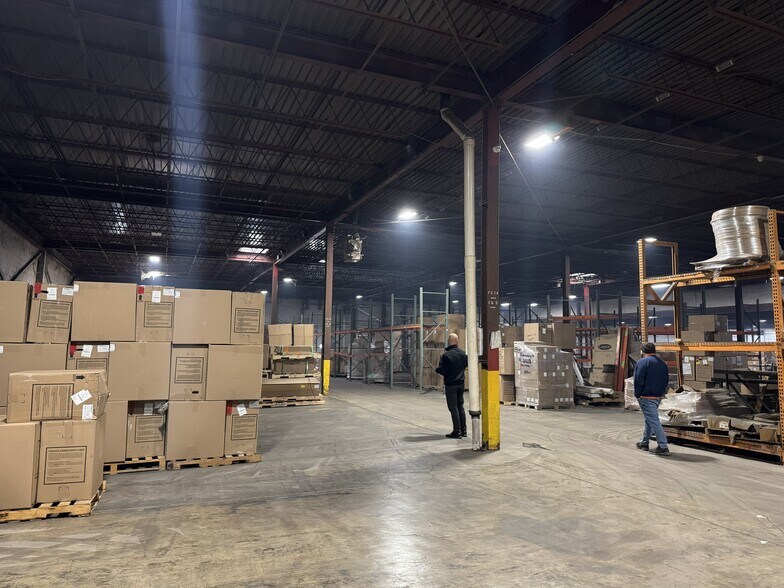 880 W Waterloo Rd, Akron, OH for lease - Interior Photo - Image 3 of 6