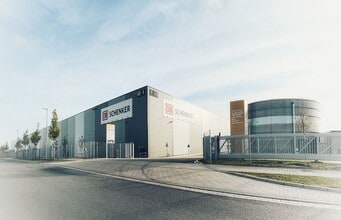  for lease Building Photo- Image 1 of 1