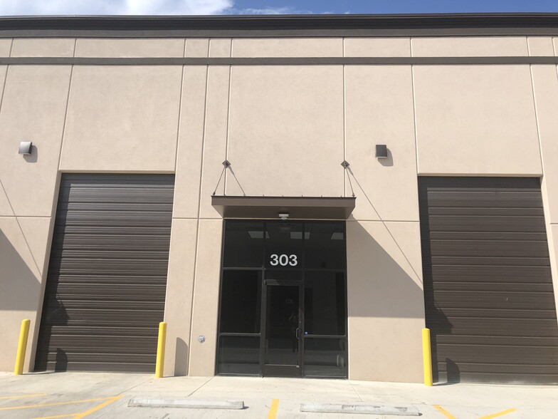 9012 FM 1976, Converse, TX for lease - Building Photo - Image 3 of 8