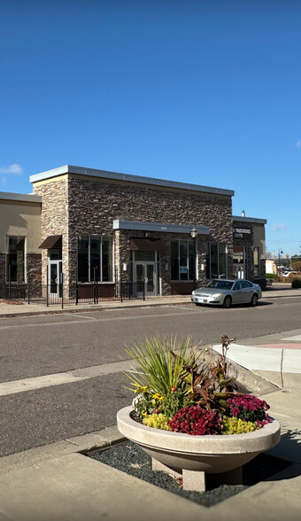 10060 City Walk Dr, Woodbury, MN for lease - Building Photo - Image 1 of 21