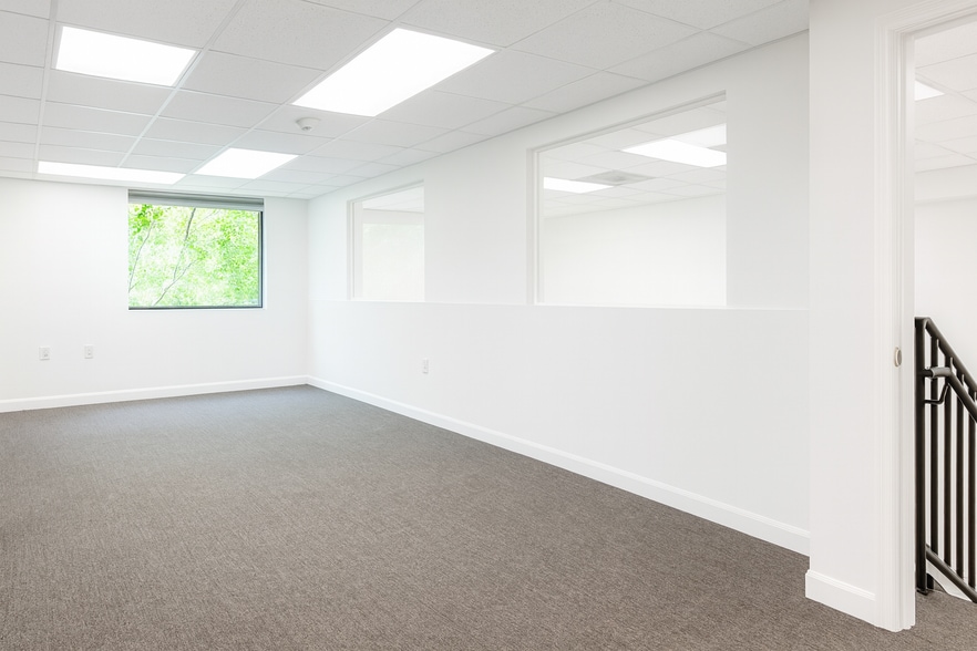 8600 Commodity Cir, Orlando, FL for sale - Building Photo - Image 3 of 14