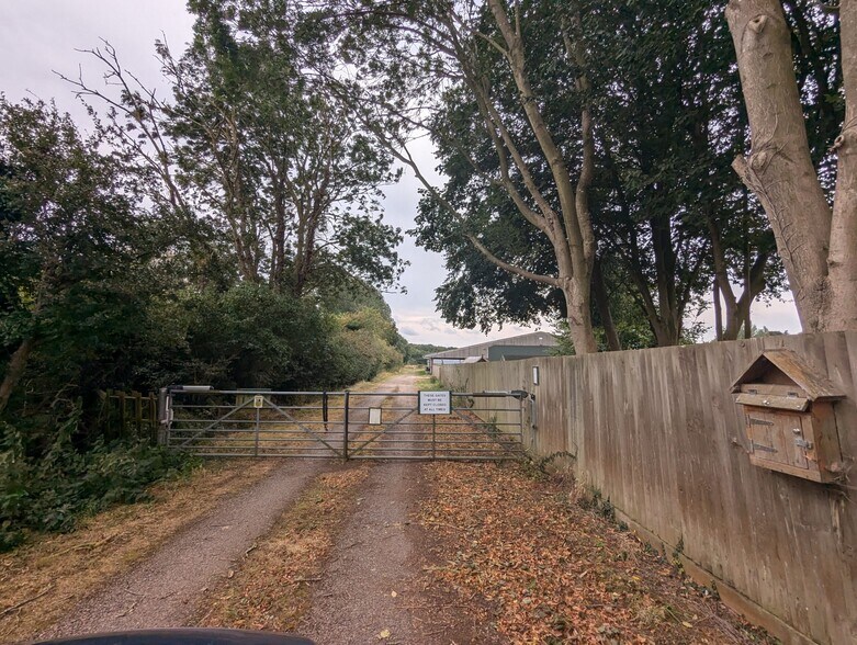 Burley Rd, Oakham for sale - Primary Photo - Image 1 of 7