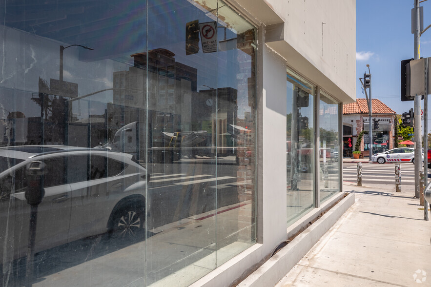 459-463 S La Brea Ave, Los Angeles, CA for lease - Building Photo - Image 2 of 5