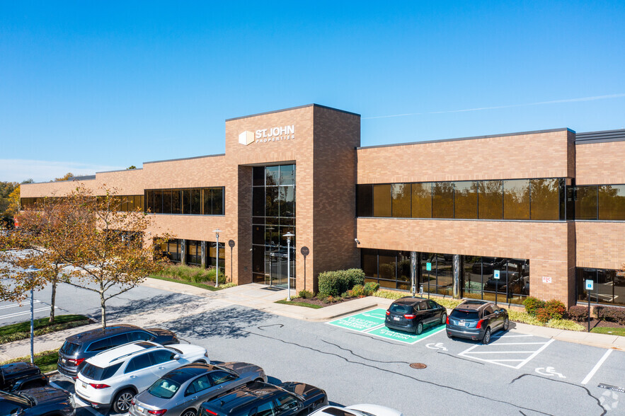 2505 Lord Baltimore Dr, Windsor Mill, MD for lease - Building Photo - Image 1 of 21