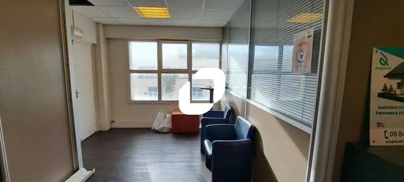 Office in Montreuil for sale - Interior Photo - Image 2 of 6