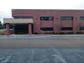 219 Reeceville Rd, Coatesville, PA for lease Building Photo- Image 1 of 6