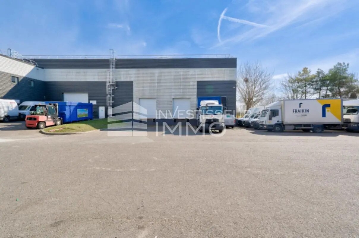 Flex in Roissy-en-France for lease Building Photo- Image 1 of 6
