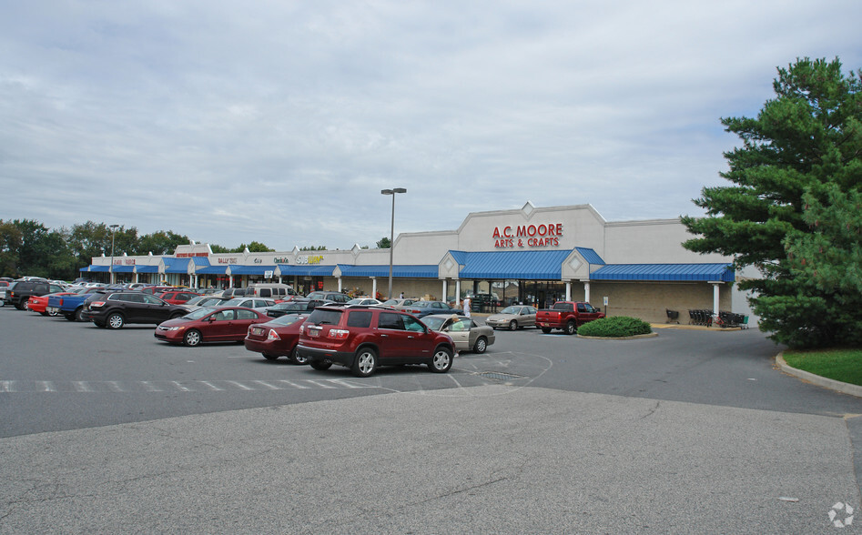 263-299 N Dupont Hwy, Dover, DE for lease - Building Photo - Image 3 of 6